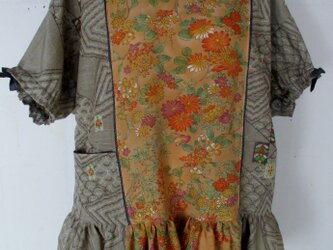 ６９８８　花柄の着物で作ったプルオーバー　＃送料無料の画像
