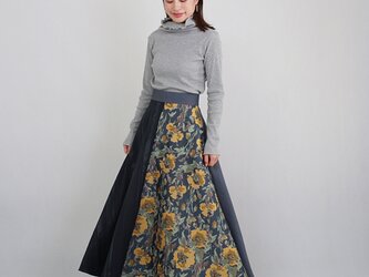 3種類の異素材使いのフレアスカート　ネイビー　0540NVの画像