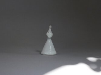 女のオブジェの画像