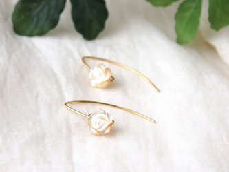 Marquise Pierce -beige rose-の画像