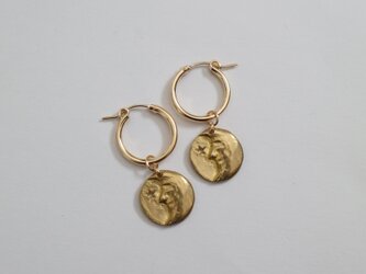 Moon Light pierce～月明かりのフープピアス～の画像