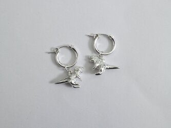 【Silver925】ジュラ紀より愛を込めて～恐竜のフープピアス～の画像