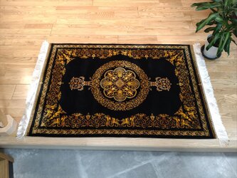 ペルシャ絨毯　ネイアブリシャム　　マット大　120x80cmの画像