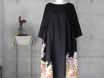 着物リメイク　黒留チュニックワンピース   フリーサイズ  kimonoの画像