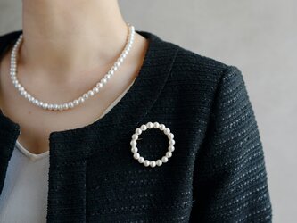 特別価格【ブローチ・中サイズ】シェルパール リース