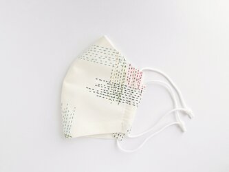 potu potu 虹色の手縫いマスクの画像