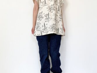 大人の可愛いブラウス＊ウサギのブランコ＊小鳥と鹿＊シンプルチュニック＊フレンチスリーブ＊コットン100％＊ライトベージュの画像