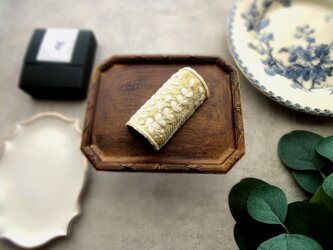 刺繡リボンのポニーフック ■ 半円カーブ C イエロー ■ フィンランドのハーブ園の画像
