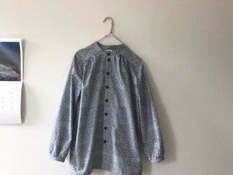 北欧柄風のスタンドカラーシャツ(120)の画像