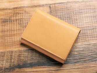 【手のひらサイズで大容量、二つ折り財布の決定版】名入れ 本革 財布 コンパクト キャメル HAW006の画像