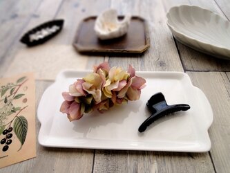 バンスクリップ ■ 紫陽花の花びら ■ クリームモーブの画像