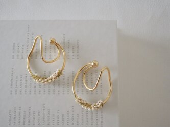 ecru pearl lace egg , ear cuffの画像