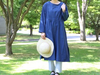 初夏のファーマーズワンピース（亀田縞）群青の画像