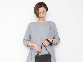 Leather small bag / blackの画像