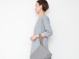 1点もの Pointy corn bag / light grayの画像