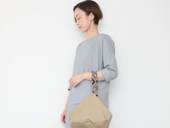 1点もの Pointy corn bag / beigeの画像