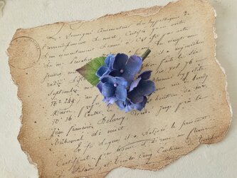染め花の紫陽花のポニーフック(濃ブルーパープル)の画像