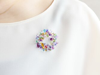 【ブローチ】カラフルなのに上品 淡い虹色 レインボー 花火の画像