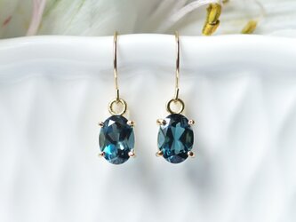 14KGFロンドンブルートパーズのオーバルカット爪留めピアス　～Raisa