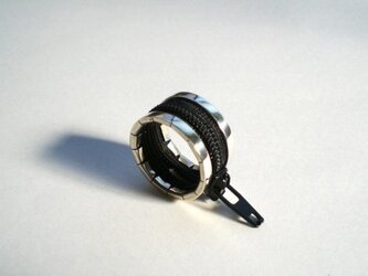 zip ring - blackの画像
