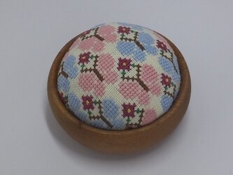 ピンクッション　ちょうちょの画像
