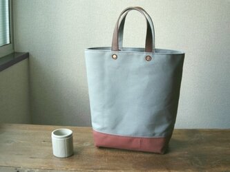 nori. トート　帆布(グレー+レンガ)＋持ち手 革の画像