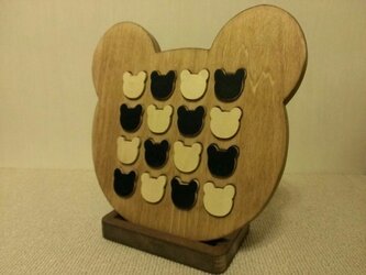 木製クマ型ミニリバーシ☆MWの画像