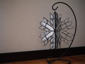 【再販】ステンドグラス　雪の結晶　立体の画像