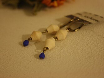 ウッド×チェコファイヤーポリッシュピアス　R-3の画像