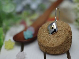 medamayaki pirced earringの画像