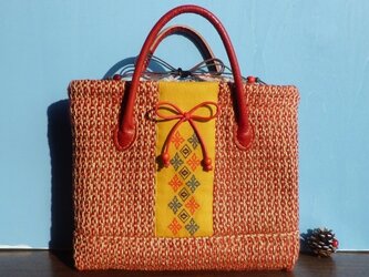 真っ赤な麻ジュートのレトロ手刺繍かごバッグの画像