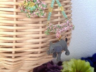 ★SALE★動物とお花の耳飾りシリーズ（ハッピーゾウさん）の画像