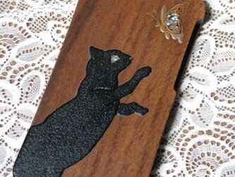 黒猫と蝶蒔絵　iPhone 5/5s ウッドケースの画像