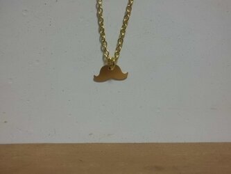 ヒゲネックレス(ニッケルフリー）の画像
