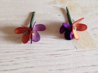 花摘みピアス B-prの画像