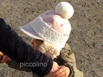 ほっぺもあったか♪ツバ＆耳当て付 ニット帽Sサイズの画像
