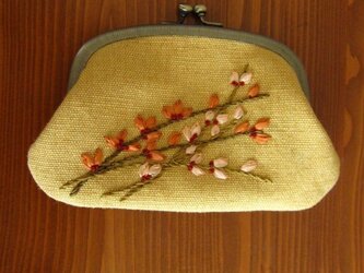 手刺繍・ヨコ長がまぐち(花）の画像