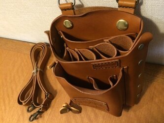 ウォッシュ加工本革レザーヌメ高級キャメルシザーケースの画像