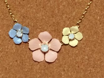 春★お花３連ネックレス　マルチの画像