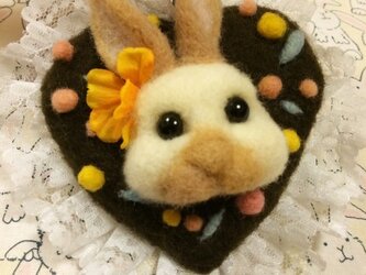 うさぎのストラップ(たち耳うさぎ ベージュ)の画像