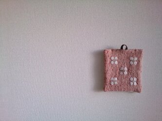 花モチーフの裂き織りポットマットＡの画像