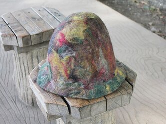 マーブル模様のトキめき帽子の画像
