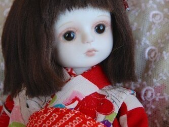 赤と白の市松模様の着物の画像