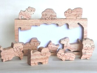 犬のパズル（組木）の画像