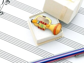 トランペット（黄）の七宝焼ピンブローチ(ピンバッジ) 【受注制作】の画像