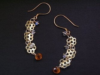 スペサルティンガーネット&ムーンストーン3flowerピアスの画像