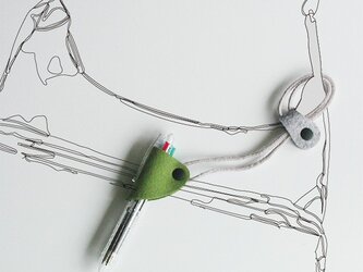 ストラップ付ペンホルダー〈グリーン〉の画像