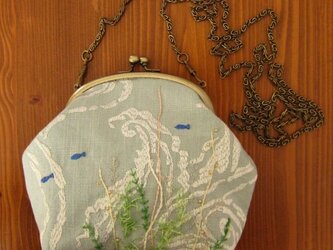 手刺繍・がまぐちポシェット（海の中②）の画像