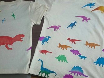 恐竜オアシス・Kids Tシャツの画像