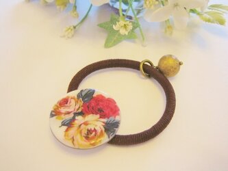 シェルボタンのヘアゴム-Rose Bouquet-の画像